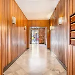 Big Apartment For 15 In The Heart Of Eixample