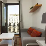 Gran Via City Center Apartment