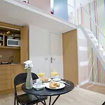 Apartamentos Colon 3000