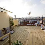 Apartamentos Colon 3000