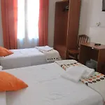 Hostal Lima