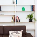 Montaber Apartment - Trafalgar