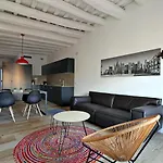 ClassBedroom Port Ramblas