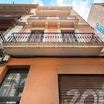 Happy People Plaza Espana Apartments