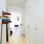 Sunny Apartment Poblesec