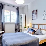 Spacious 4 Bedroom Apartment Fira BCN&Camp Nou