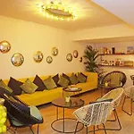 Chic & Basic Lemon Boutique Hotel