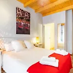 SAGRADA FAMILIA FULLY EQUIPPED 2 BED 2 BATHROOM SPACIOUS OASIS APARTMENT with LARGE TERRACE REF MRHAC