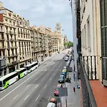 APTBCN Super Balmes Guest House