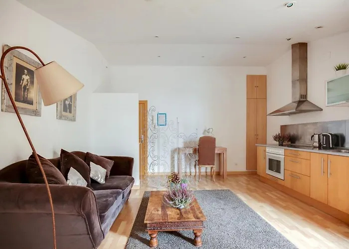 Fabulous 2 Bed With Terrace Close To Plaza Espana