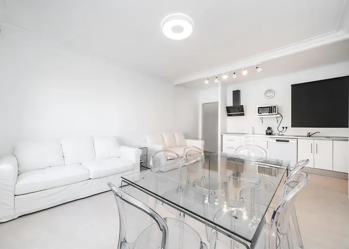 Apartamentos Gran Via 732