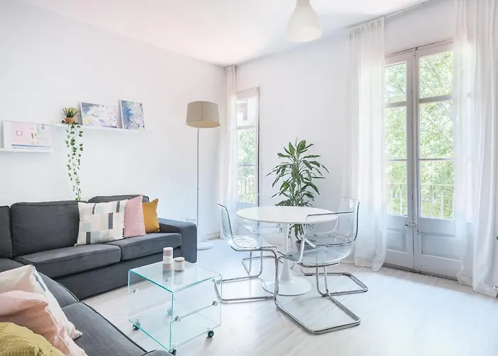 Spacious 3 Bed Apt In The Heart Of Sant Antoni