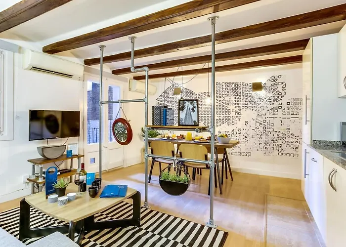Appartement avec 2 chambre(s) de 55 m² et 1 salle(s) de bains privée(s) à Eixample