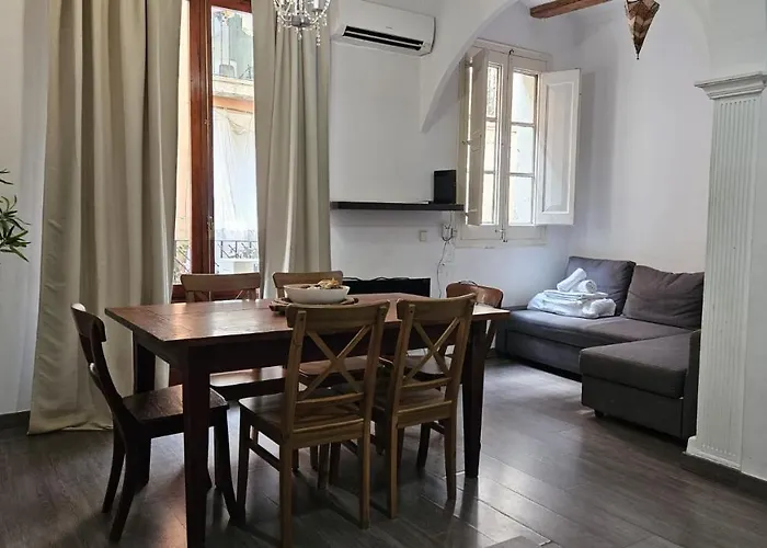 Romantic Apartment In The Center Of Barcelona