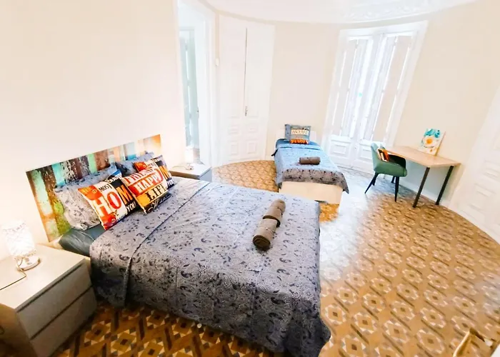 By Plaza Catalunya Rooms