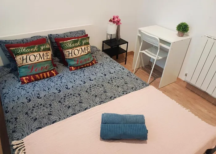 Private Rooms In Born