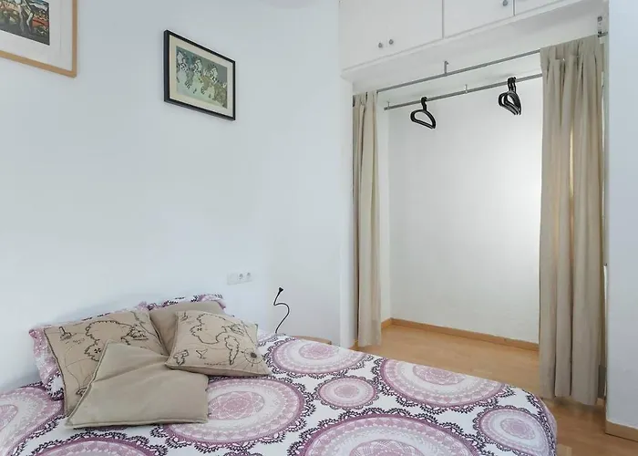 Aparteasy - Lightly, Central And Quiet Apartment
