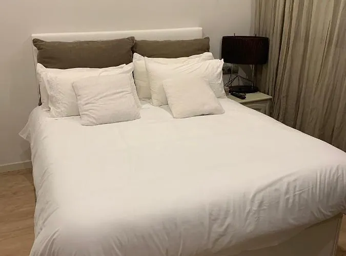 Habitacion Doble Con Bano Privado En Barcelona