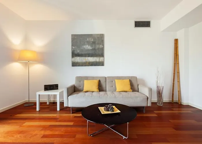 Plaça Catalunya Luxurious 2bedroom with balcony