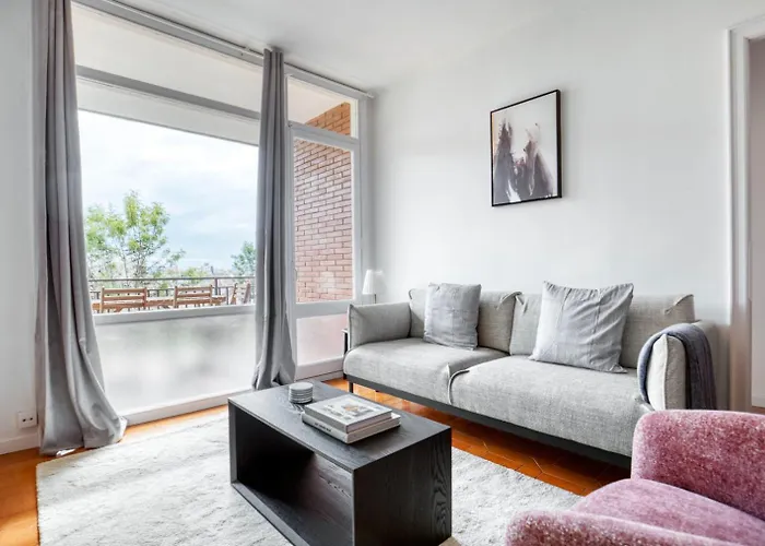 Blueground Les Corts Balcony Furnished Bcn-128