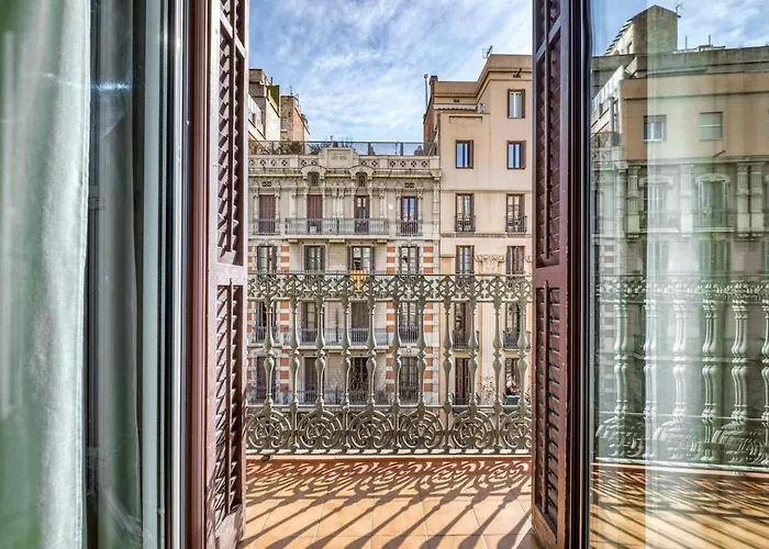 Beautiful 4Bd 4Ba Apartment In Eixample District