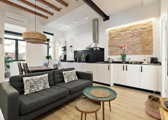 Poble Sec Charming Apartment