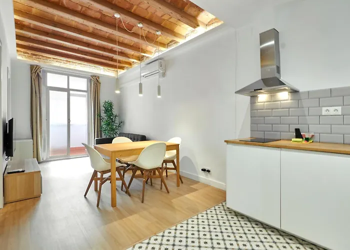 Vibrant And Modern Apartment
