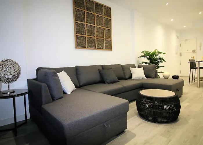 Wonderful Apartment In Plaza Espana