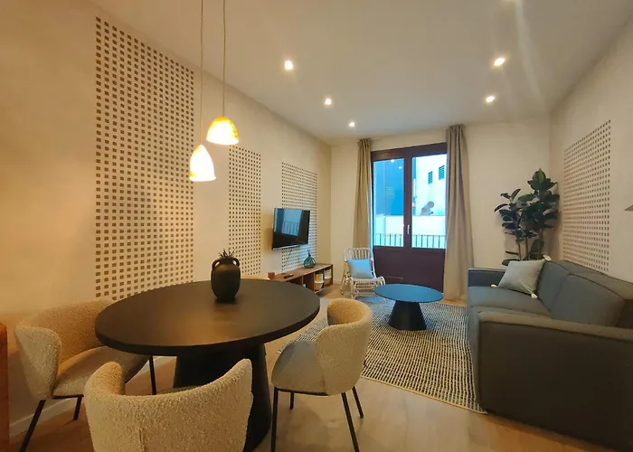 Luxury 4Br With Balcony