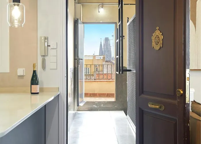 Unique Apartment With 360 View By Maison Pinata