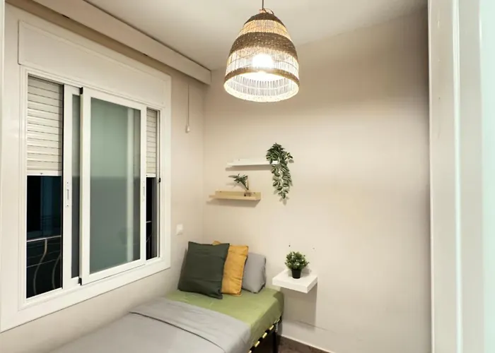 Rooms In A Charming Apartment In The Central Area