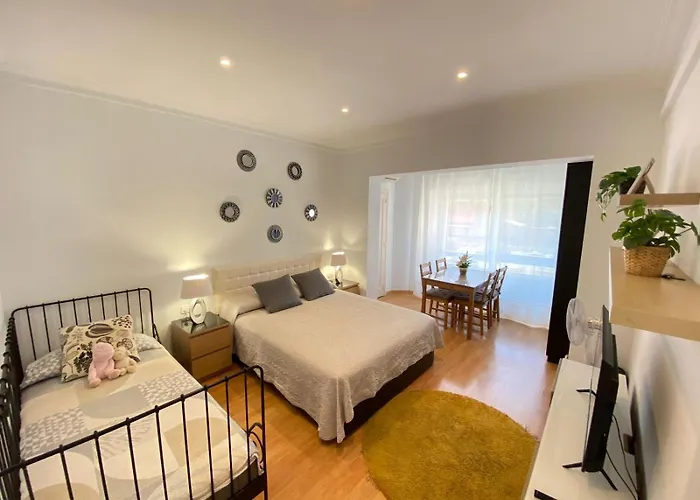 Rooms Mar169