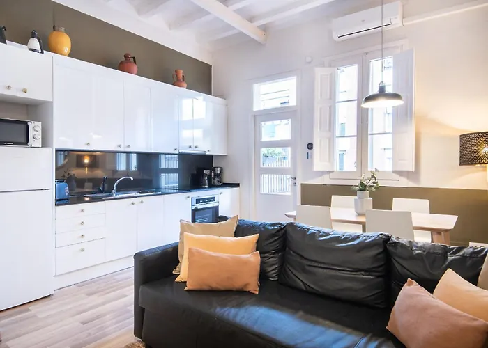 Oasis With A Sunny Terrace In The Heart Of Gracia