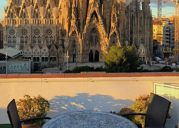 Gaudi\'s Nest Apartments