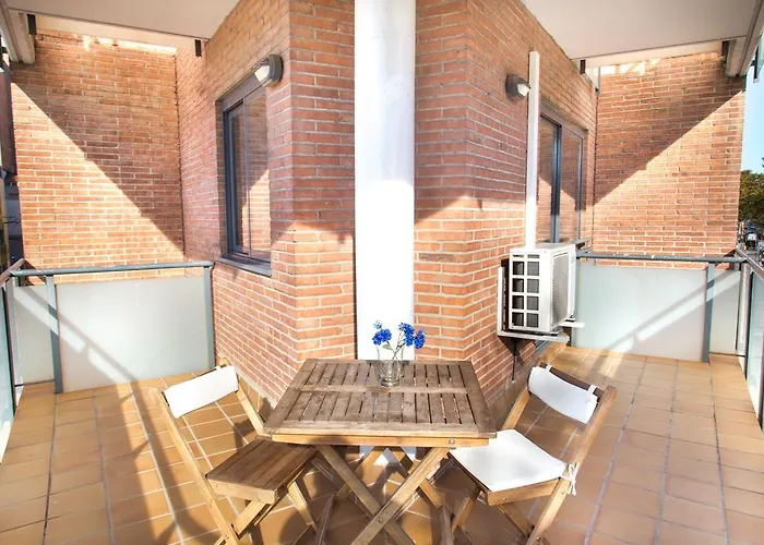 New & Sunny Apartment