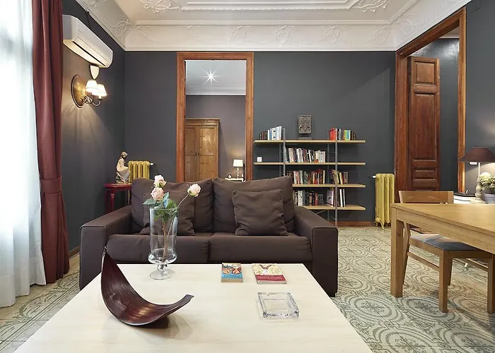 Fewdays Barcelona Apartments