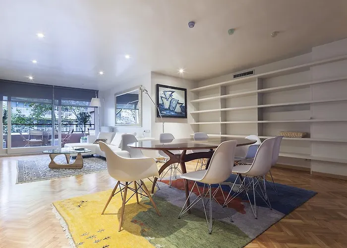 Apartment Barcelona Rentals - Classic Bonanova Apartment