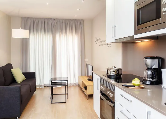 Feelathome Plaza Apartments