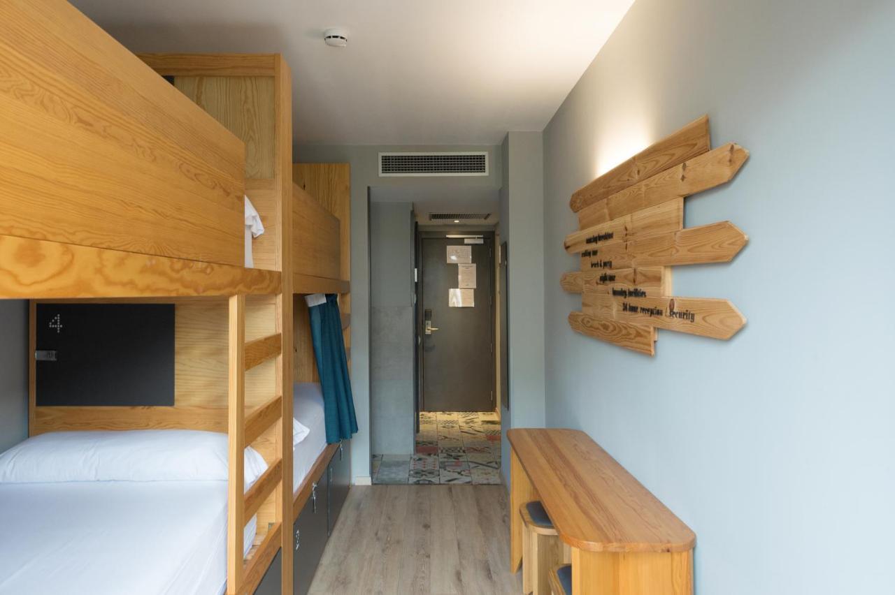 Hostel Yeah