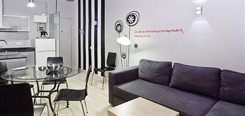 Dingdong Fira 3* Barcelone