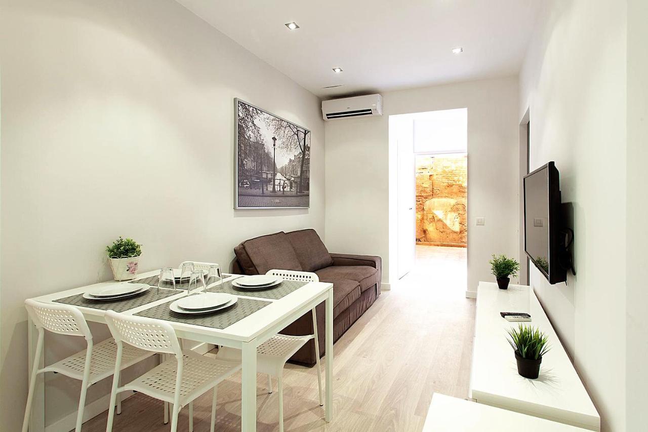 Miquel Angel - Apartment In Sants Large Community Terrace Apartment Barcelona