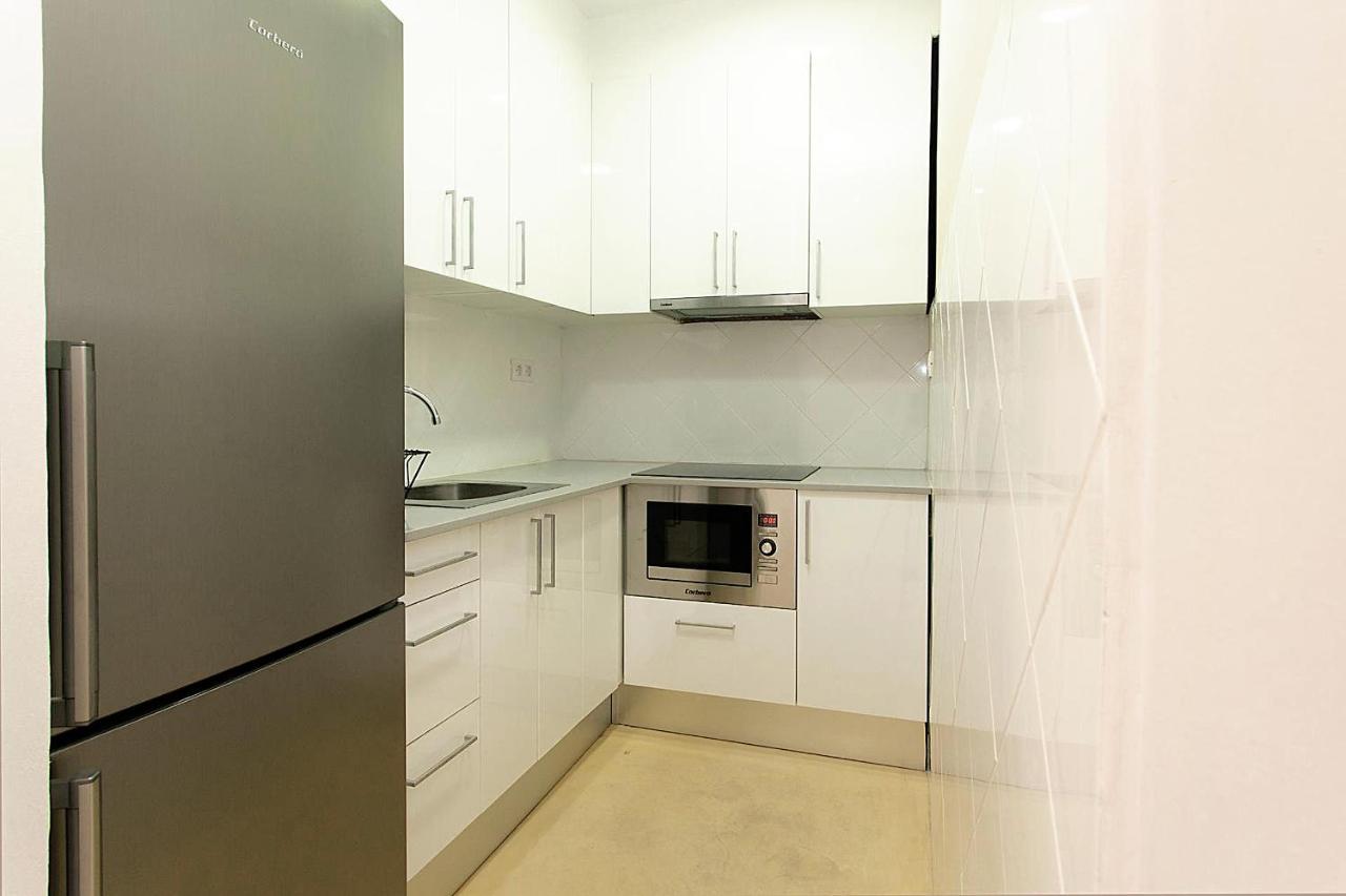 Miquel Angel - Apartment In Sants Large Community Terrace Apartment