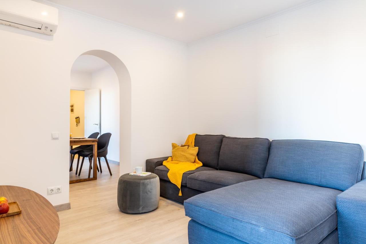 Appartement 3Br - 2Bh Sunny And Spacious Apartment 10 Min Walk From Beach
