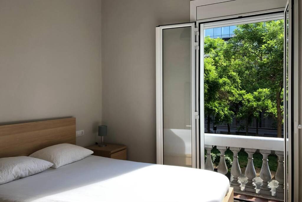 2 Bedroom Sants Barcelone