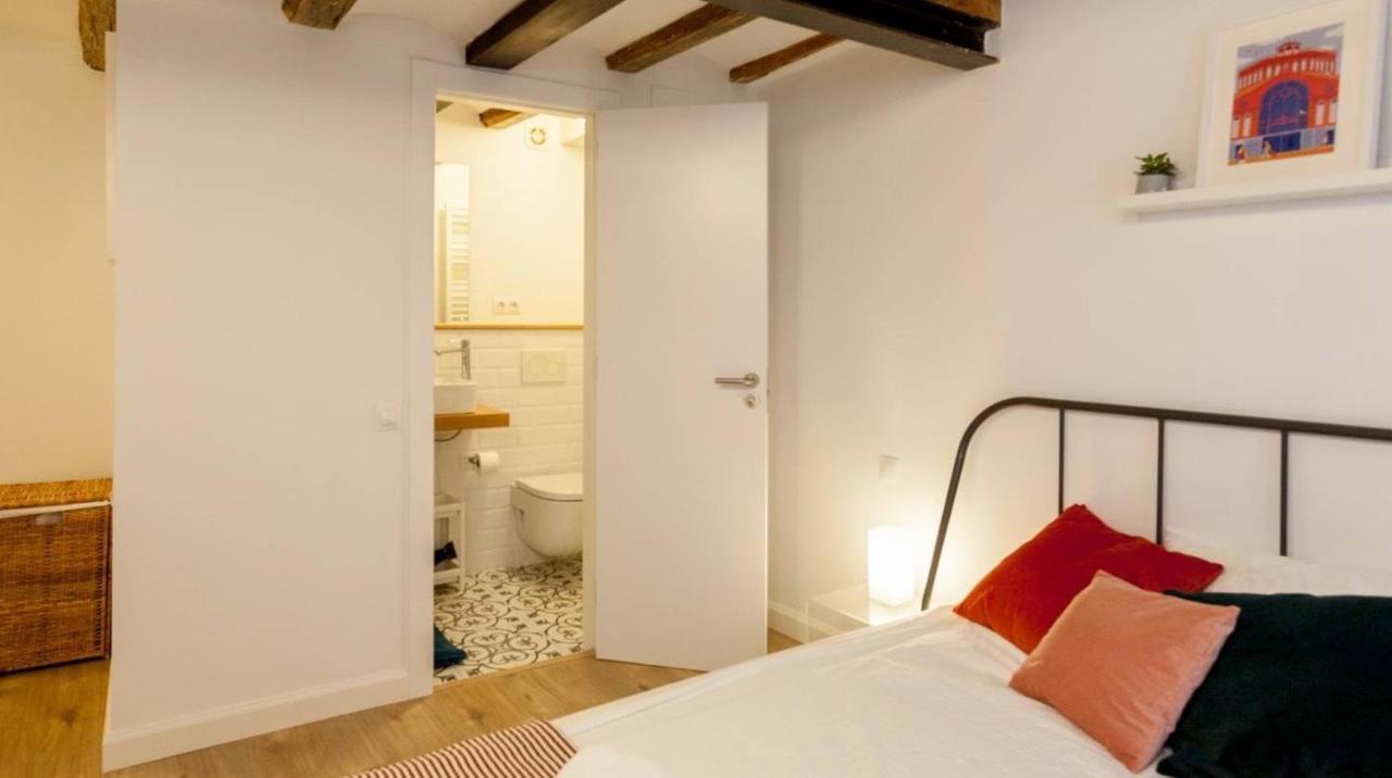 Modern Ramblas Apartment
