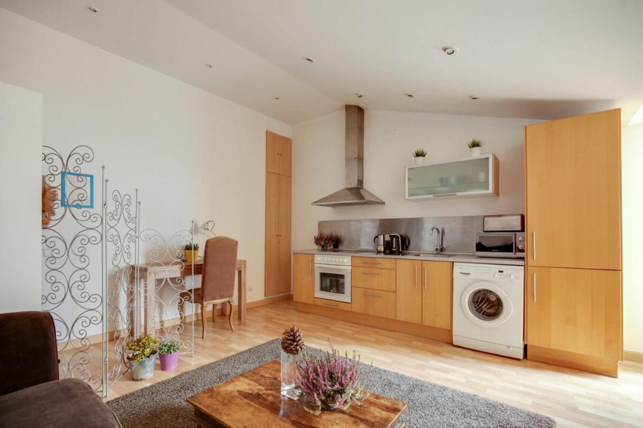 Apartment Fabulous 2 Bed With Terrace Close To Plaza Espana Barcelona