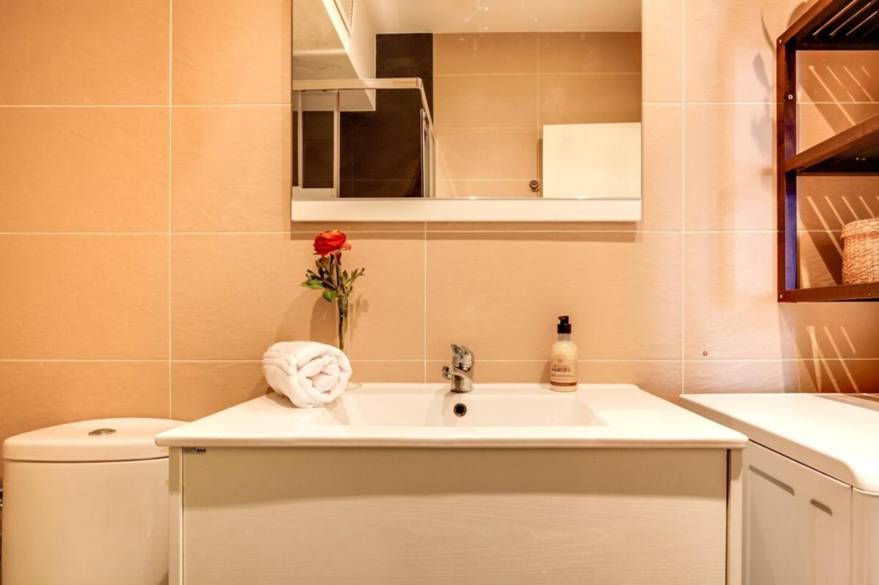 Apartment Modern 2 Bedroom Flat In Trendy Poble Sec *