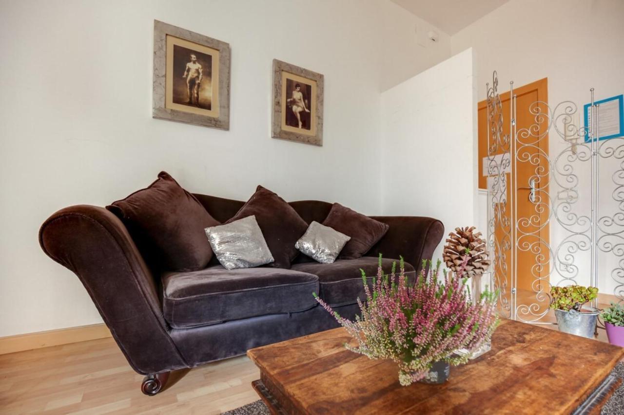 Fabulous 2 Bed With Terrace Close To Plaza Espana *