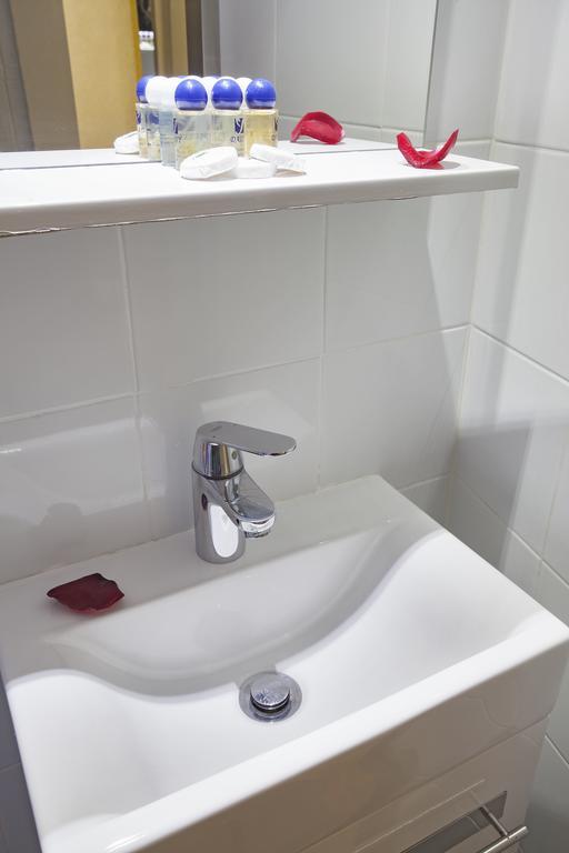 Triple With Private Bathroom In Gothic Gasthof