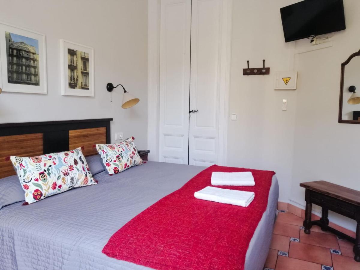 Gasthof Casa Consell Gran Via, Barcelona